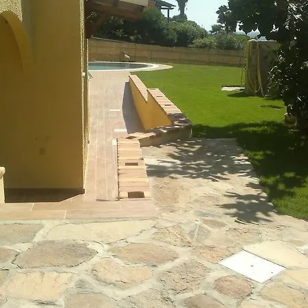 Cala Caterina Bay 维拉西米乌斯