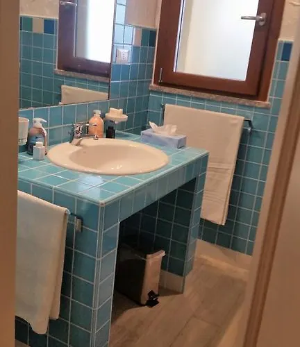 Oda ve Kahvaltı Cala Caterina Bay Villasimius